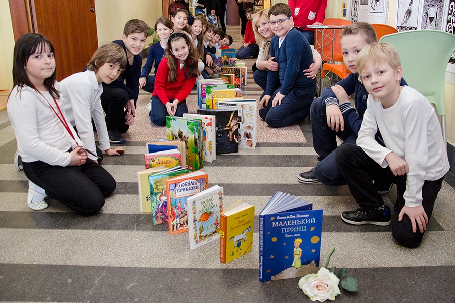 Домино от книги в Училище "Малкият принц"